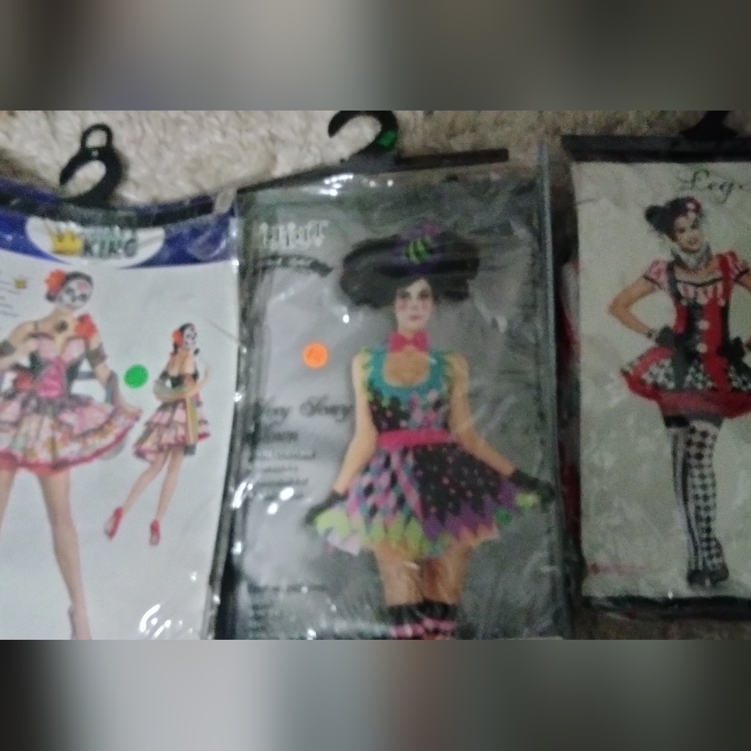Halloween Costumes Each 2500